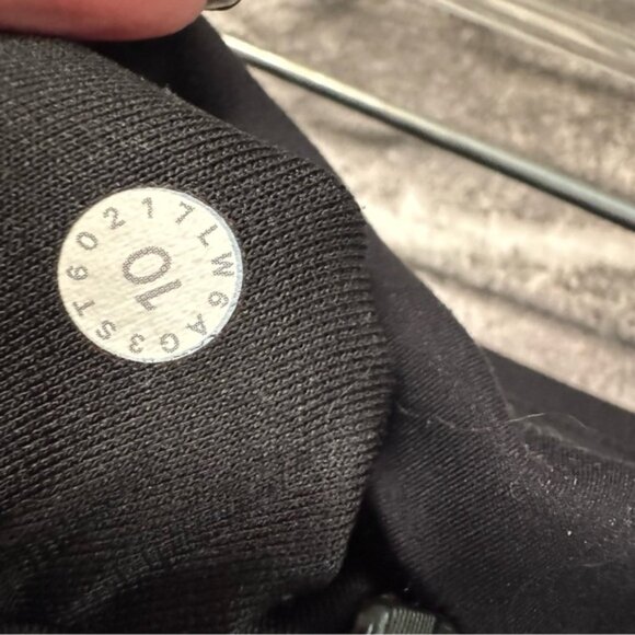 Lululemon Lululemon Final Lap Crop 23" Black leggings pockets - Picture 9 of 11